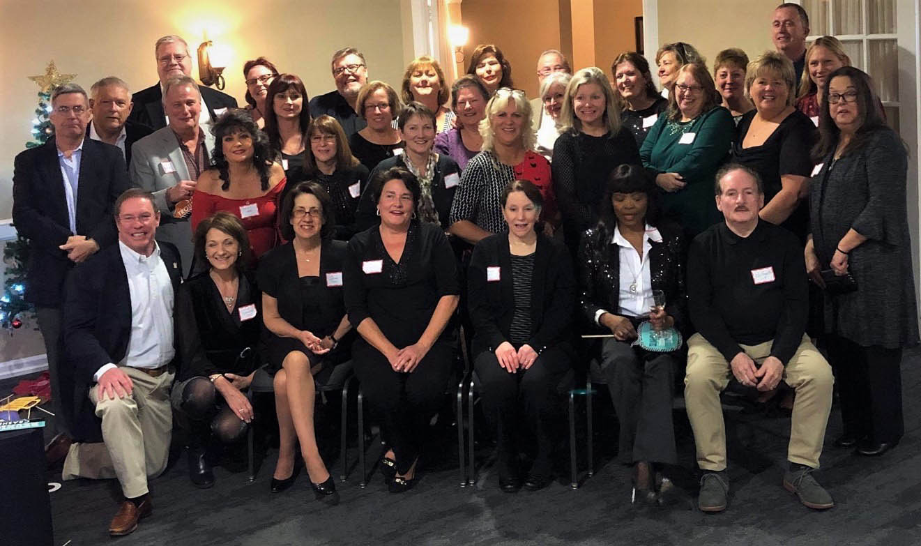 WHS79 40TH YEAR REUNION - A GROUP PHOTO