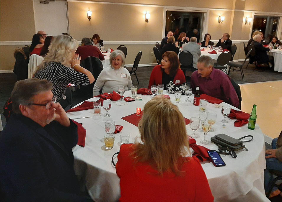 WHS79 40TH YEAR REUNION - JEFF NICHOLS - DONNA MENSINGER ALLEN - MARIANNE DOLAN - DONNA HUTCHINSON RUPAUNO - AND SPOUSES