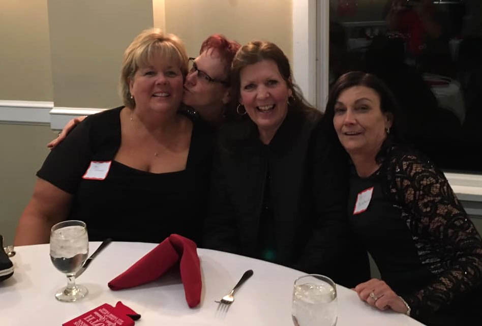 WHS79 40TH YEAR REUNION - Lori Roberts Trincia Bev Ross Taggart,Dineen Woods Terri Rembecki Bourdon