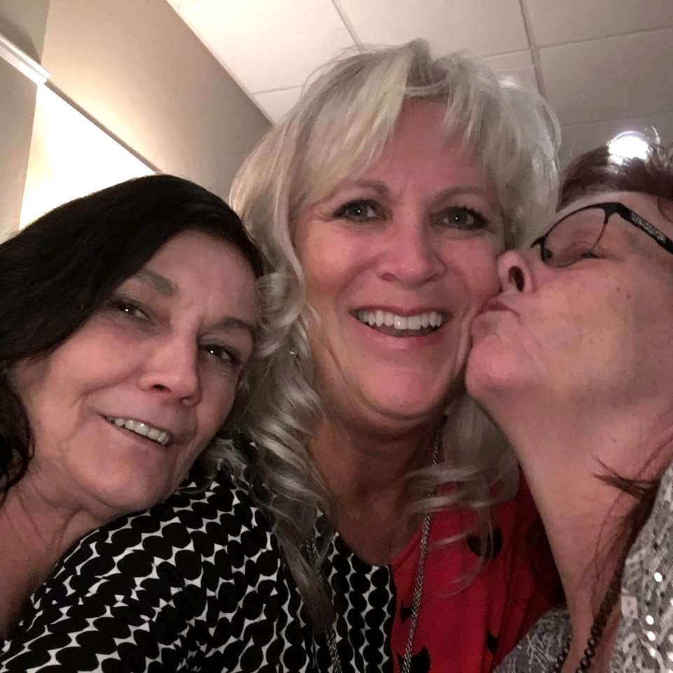 WHS79 40TH YEAR REUNION - Terri Rembecki Bourdon Donna Mensinger Allen Bev Ross Taggart